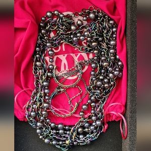 Sassy Jones Luxe VP Chain and Hoops